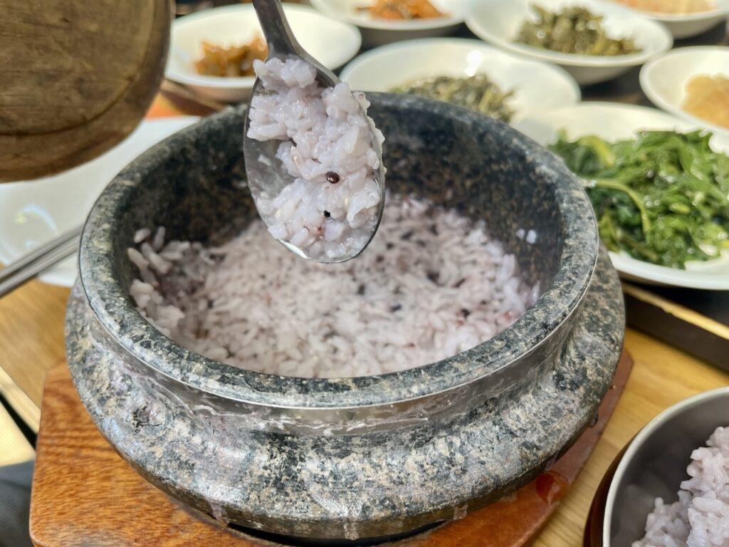 한정식 솥밥