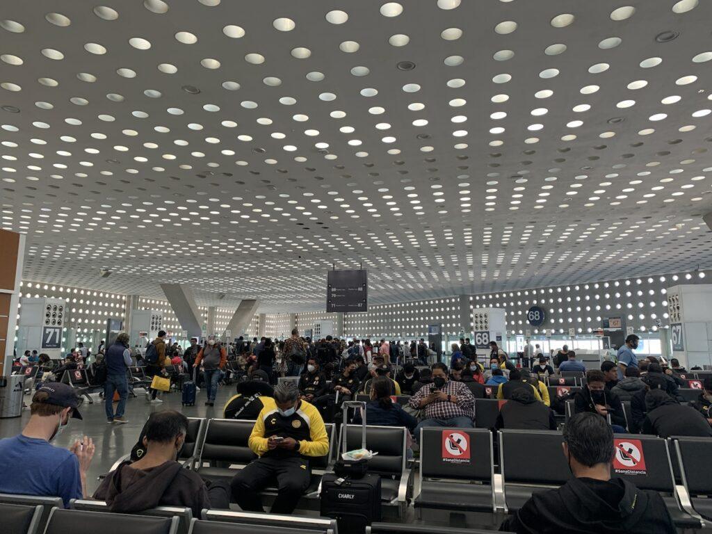 멕시코시티 공항 대기장