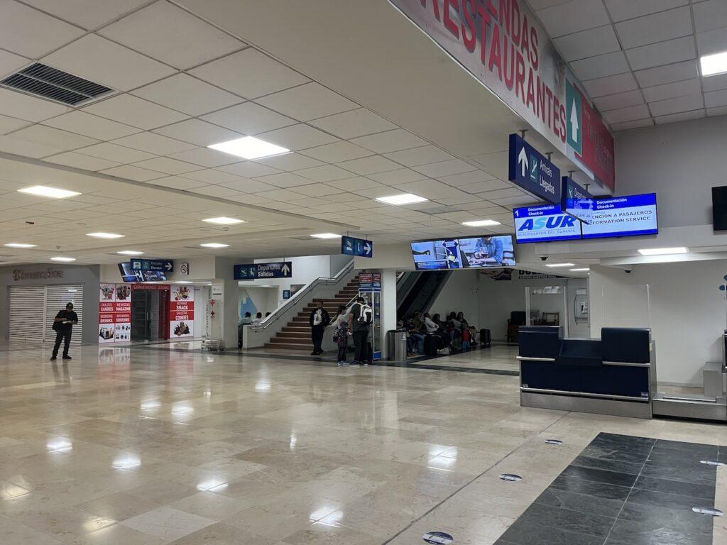 멕시코 타바스코 비야에르모사 공항 출국