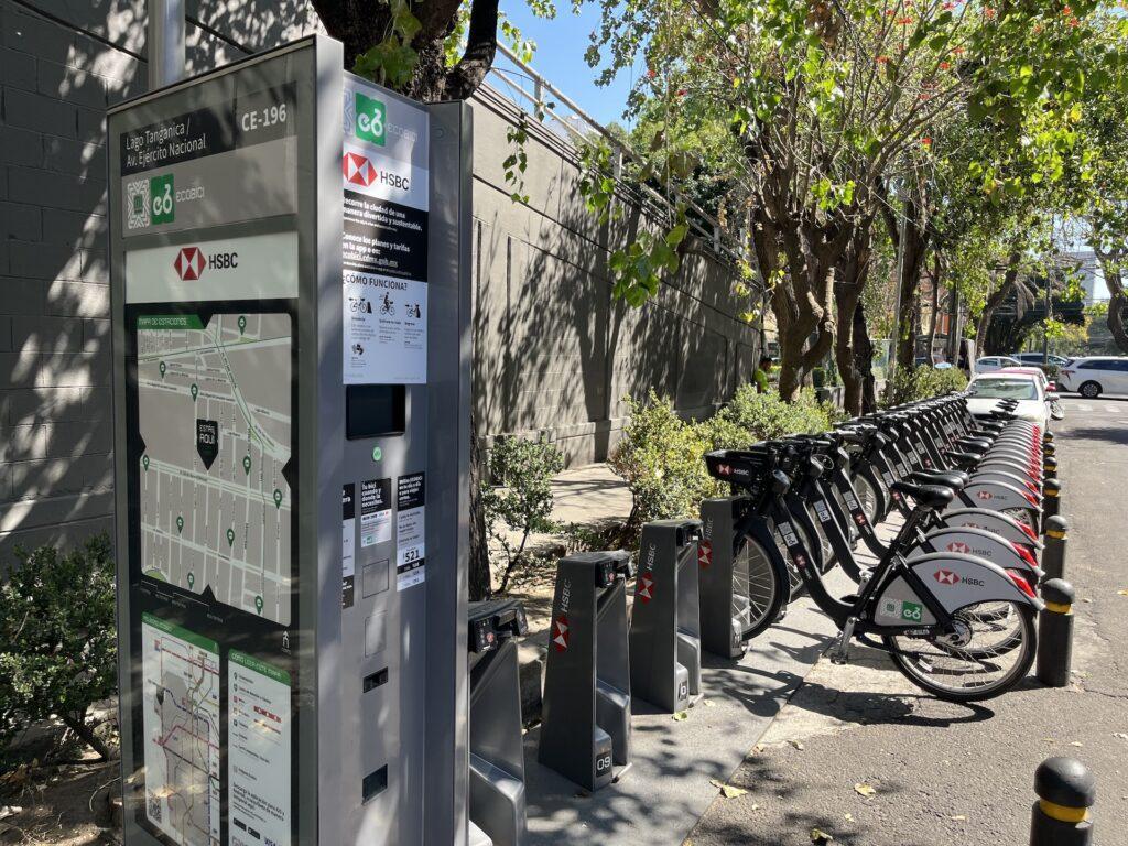 멕시코시티 활기찬 분위기를 즐기는 공유 자전거 ECOBICI 이용 방법
